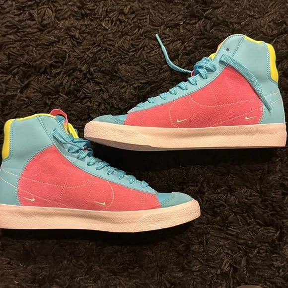 Mid Blazer ‘77 Mid GS - Picture 2 of 6